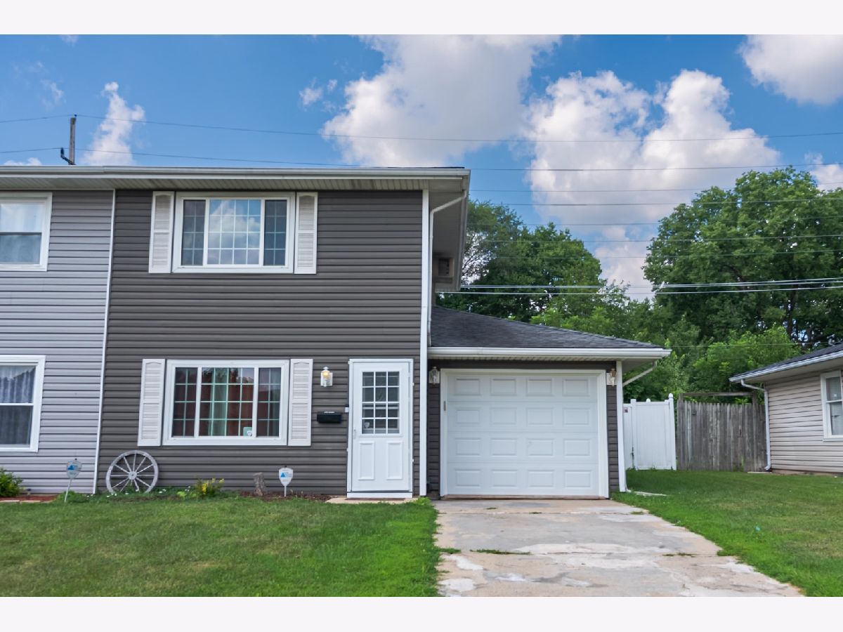  For Rent Aurora Illinois, 1072 Highland