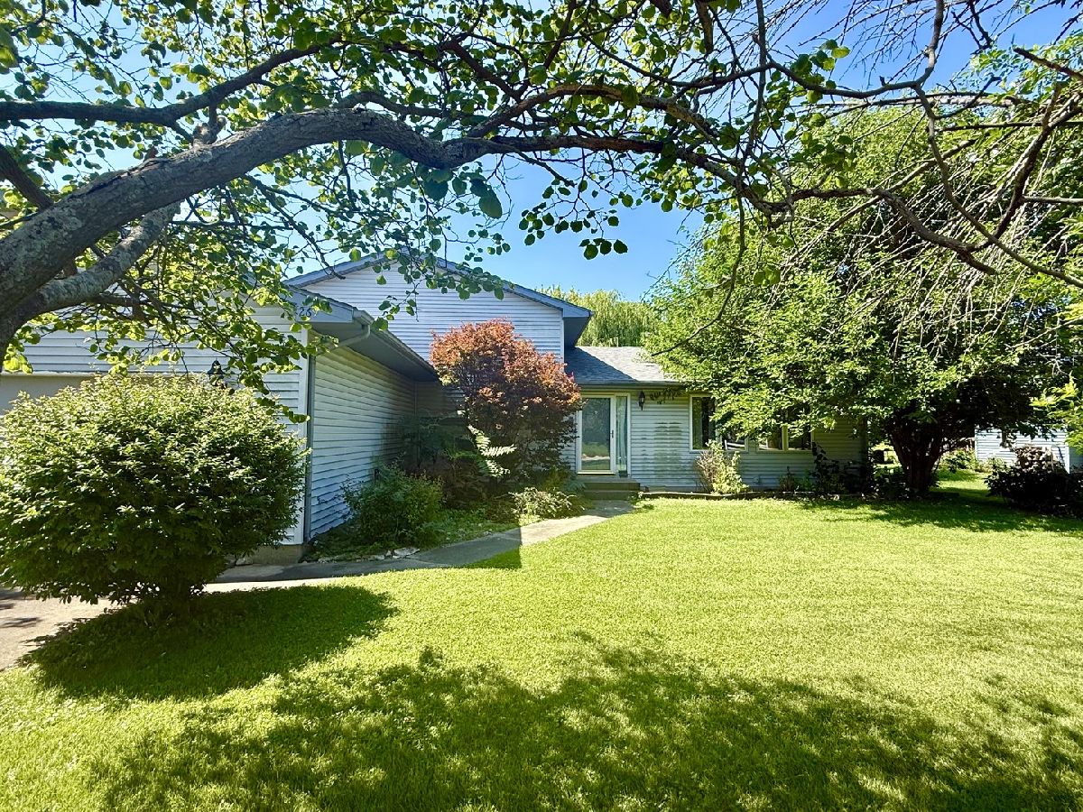  Sold Paw Paw Illinois, 269 Brookside