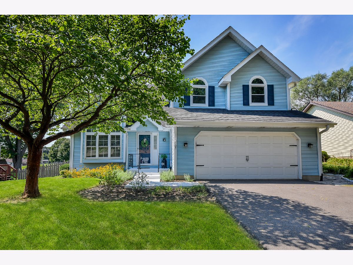  For Sale North Aurora Illinois, 102 Juniper Drive