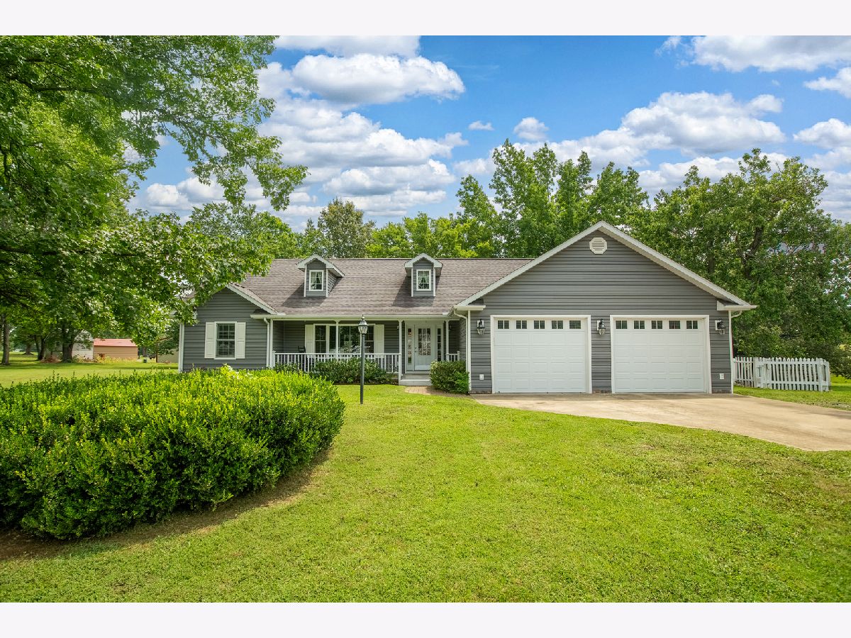  For Sale Harrisburg Illinois, 225 Southwest Drive