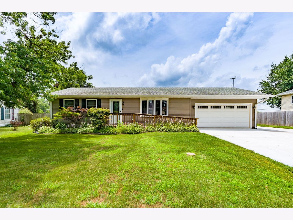  For Sale Colona Illinois, 217 Melodie Lane