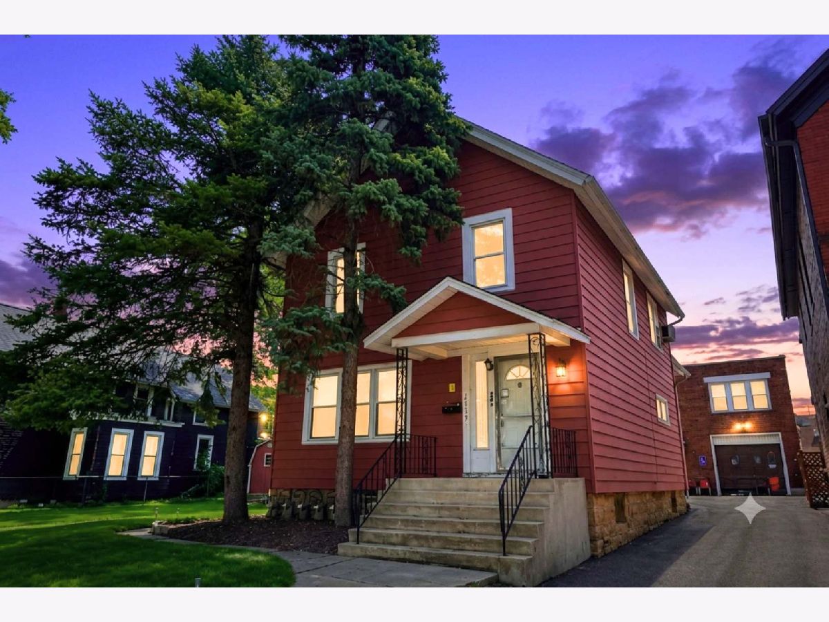  For Sale Blue Island Illinois, 2333 Walnut Street