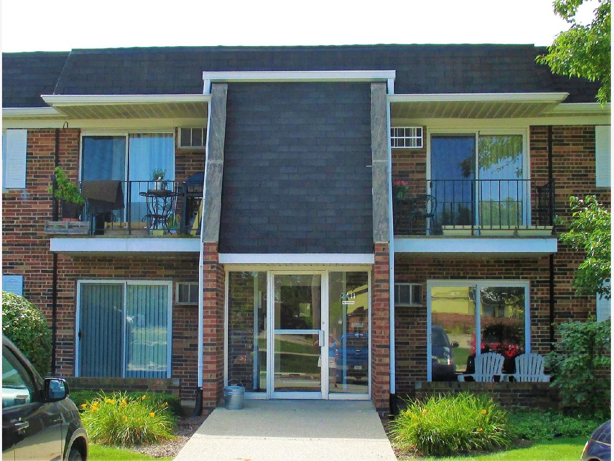  Rented Downers Grove Illinois, 2411 Ogden