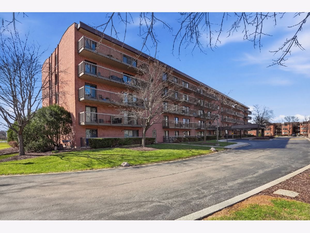 For Sale Willowbrook Illinois, 6443 Clarendon Hills Road