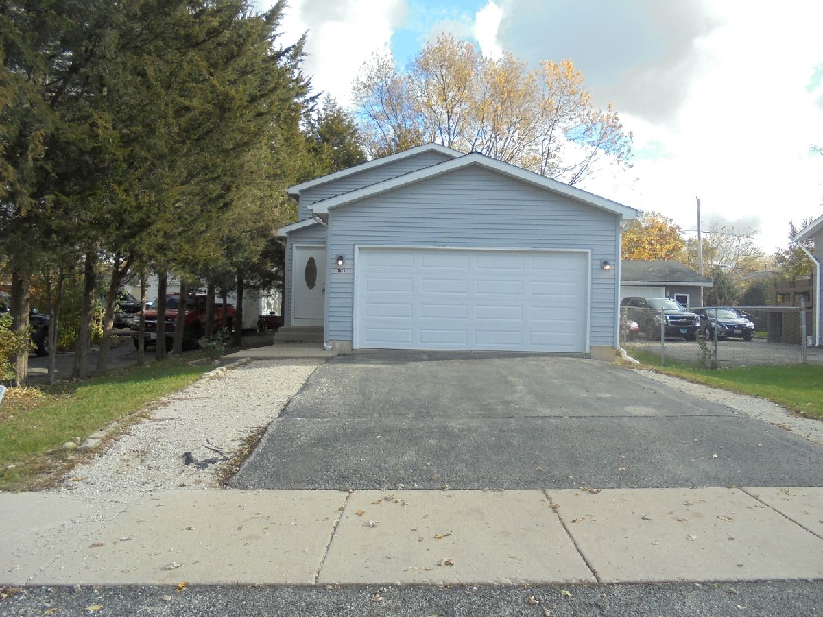  Rented Round Lake Beach Illinois, 1511 Lotus