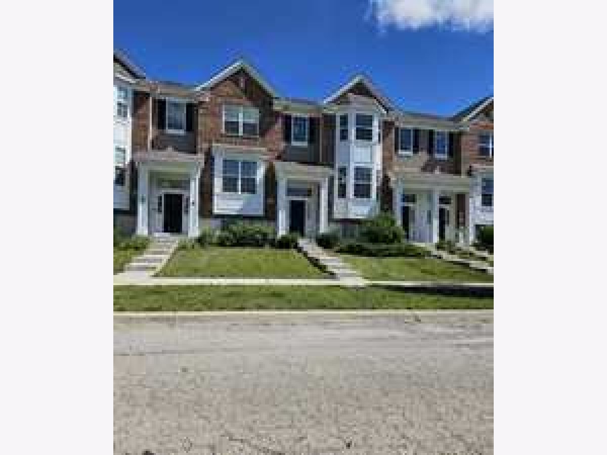  For Rent Naperville Illinois, 1921 Continental