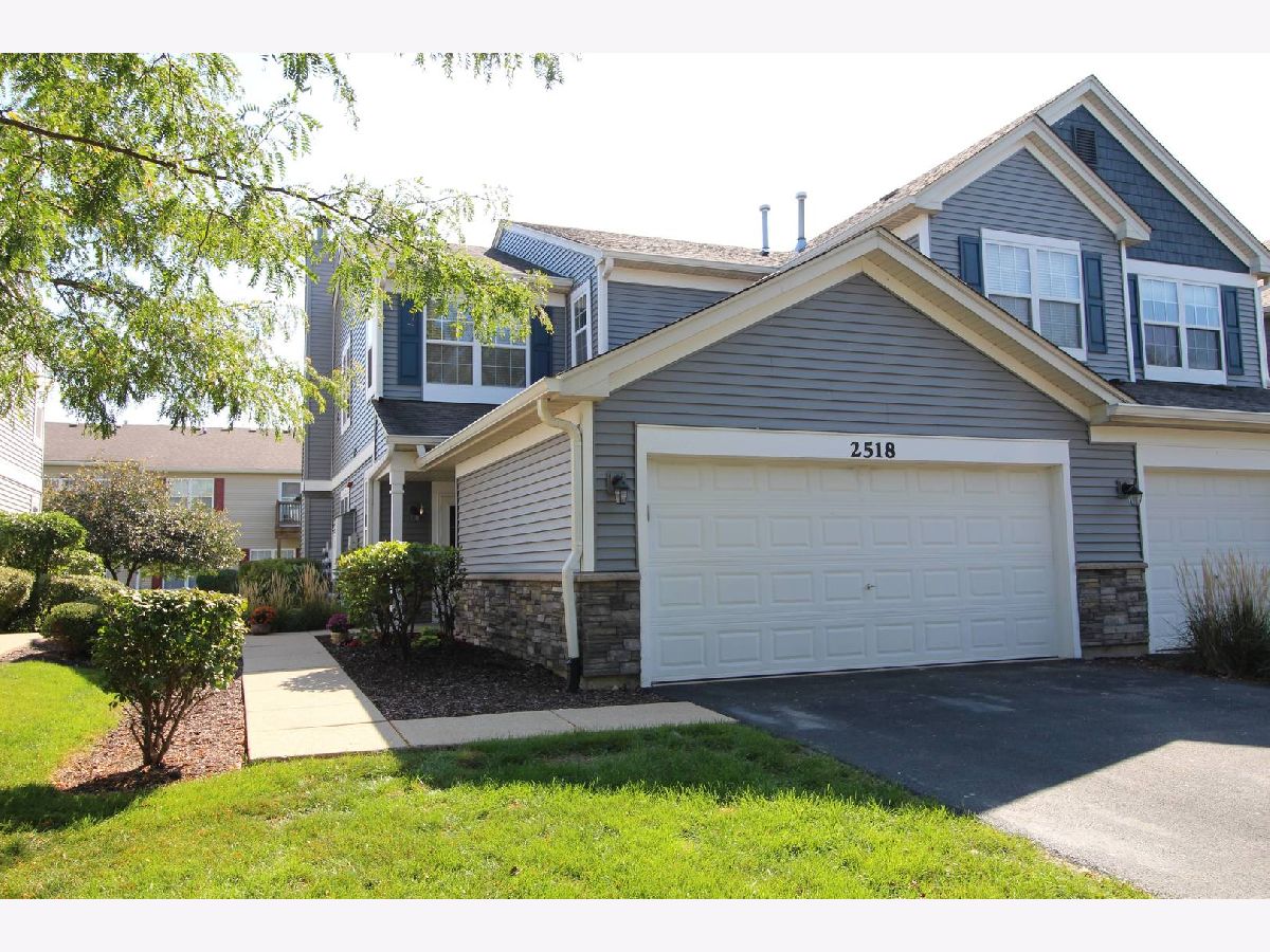 Townhomes & Condos & Homes For Rent Enclave At Country Lakes Naperville Illinois, 2518 Golf Ridge