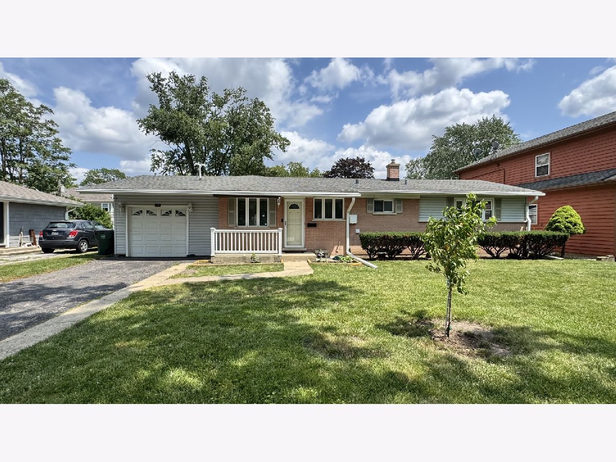  Rented Arlington Heights Illinois, 1215 Wilke