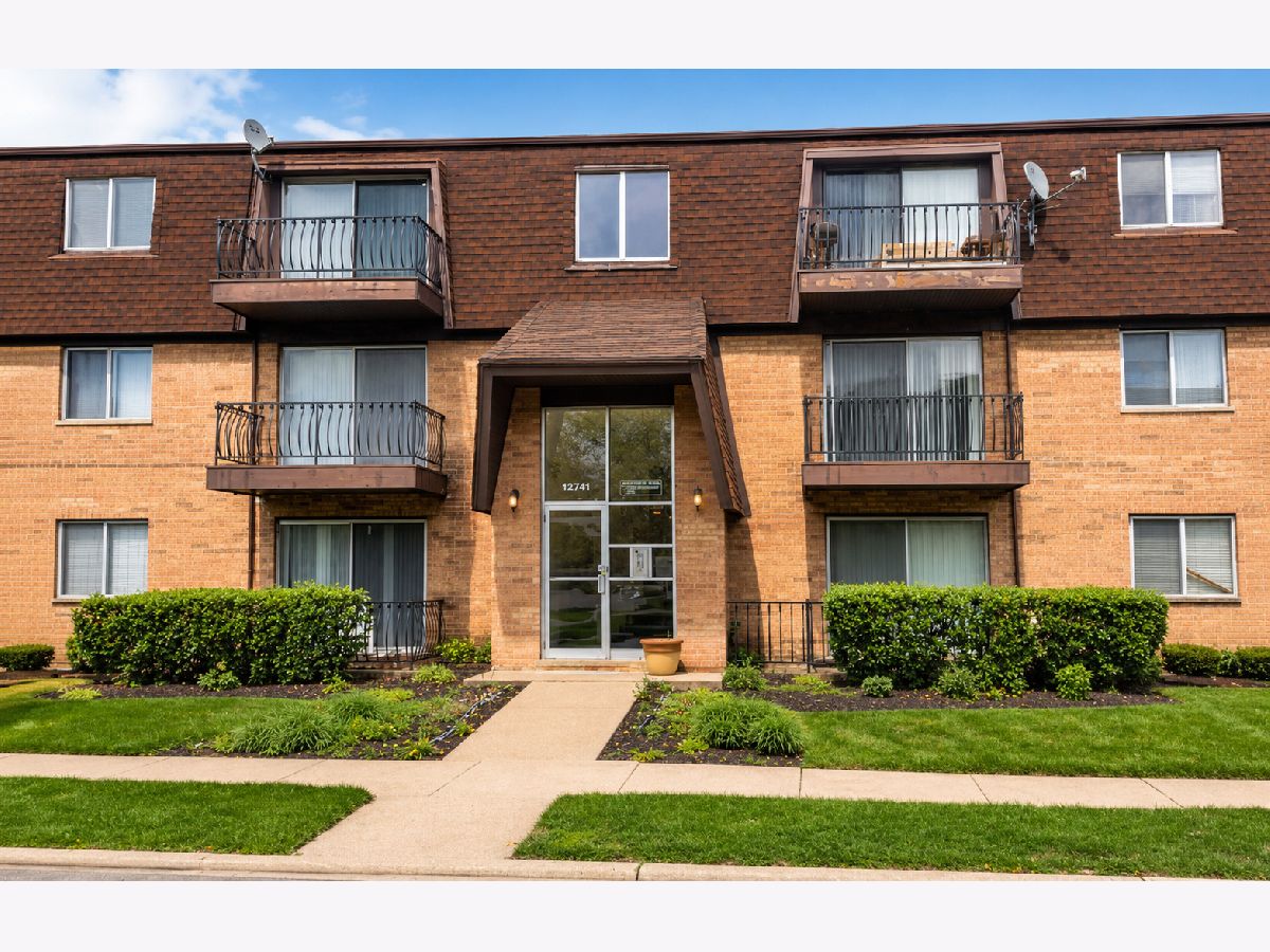  For Sale Alsip Illinois, 12741 La Crosse Avenue