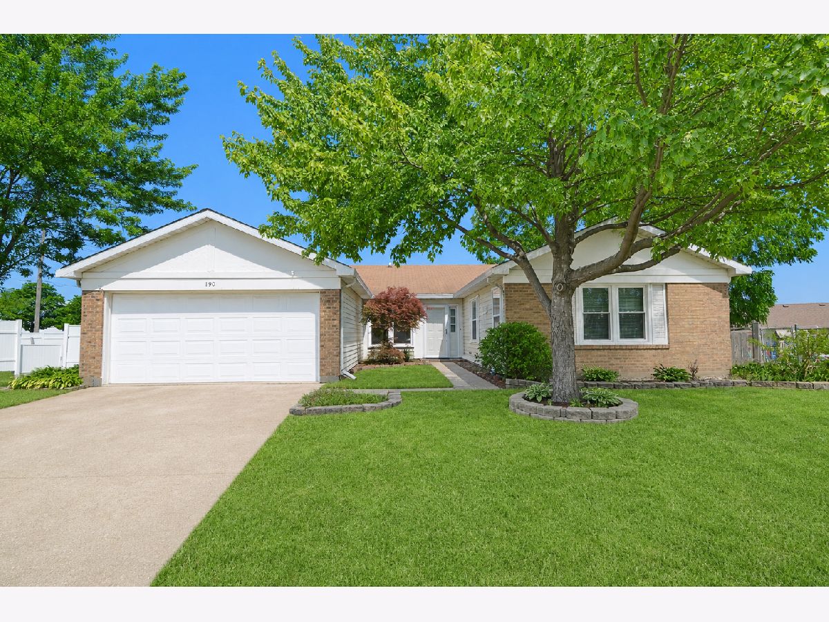  For Sale Glendale Heights Illinois, 190 Appleby Drive