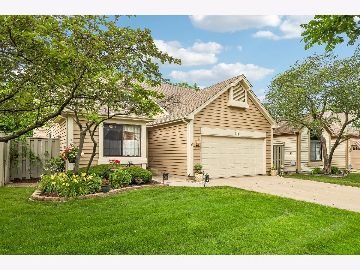 Homes For Sale Stratford Lakes Bloomingdale Illinois, 118 Seneca Trail