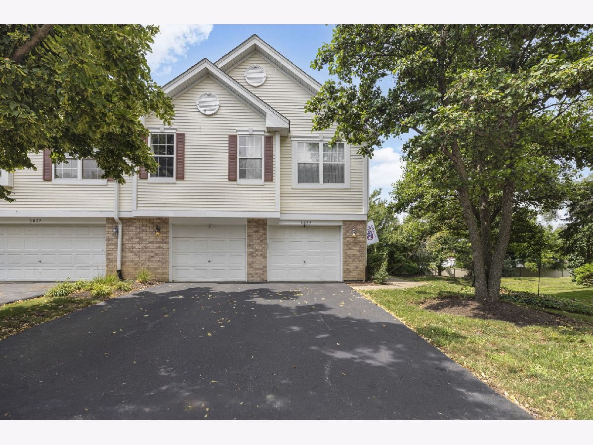 Townhomes For Sale Tangley Oaks Lisle Illinois, 3059 Tangley Oaks Trail