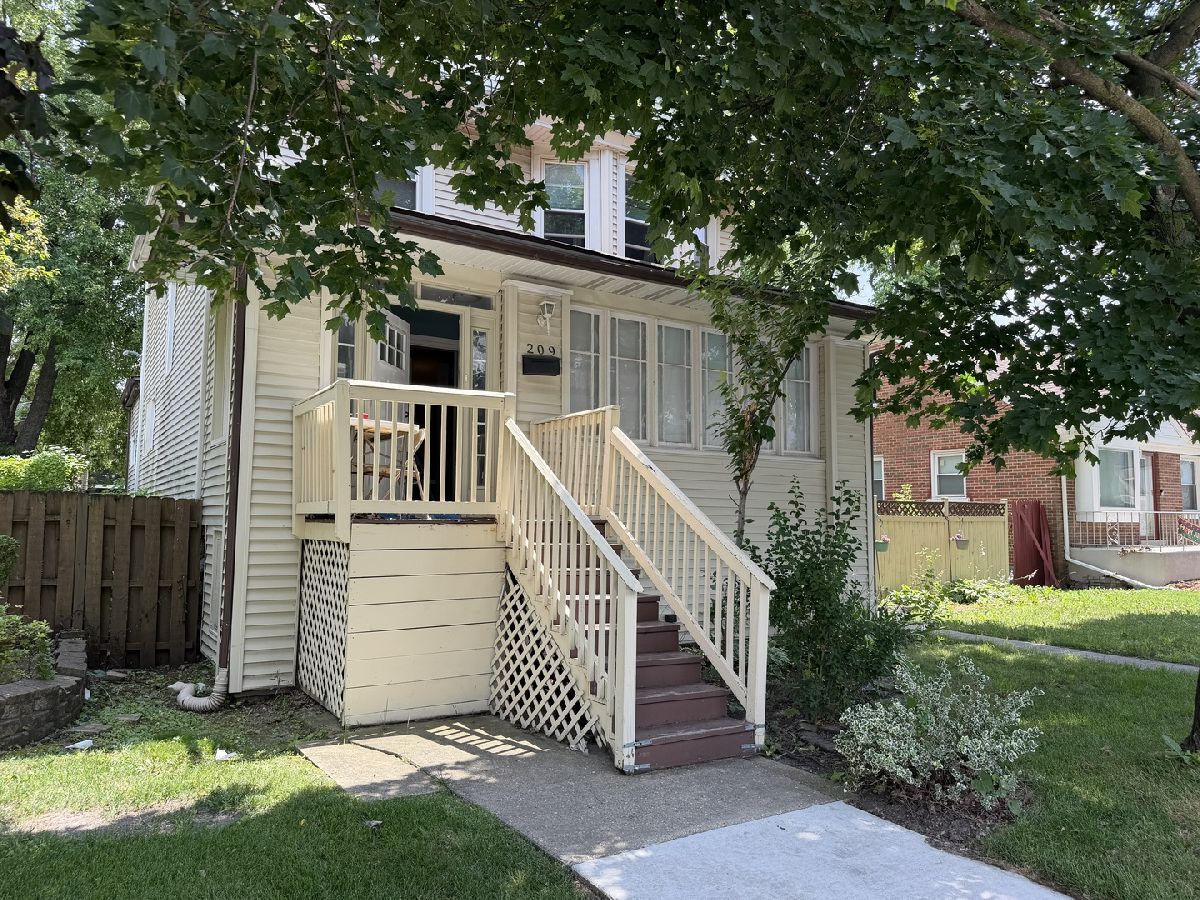  For Sale Maywood Illinois, 209 19th Avenue