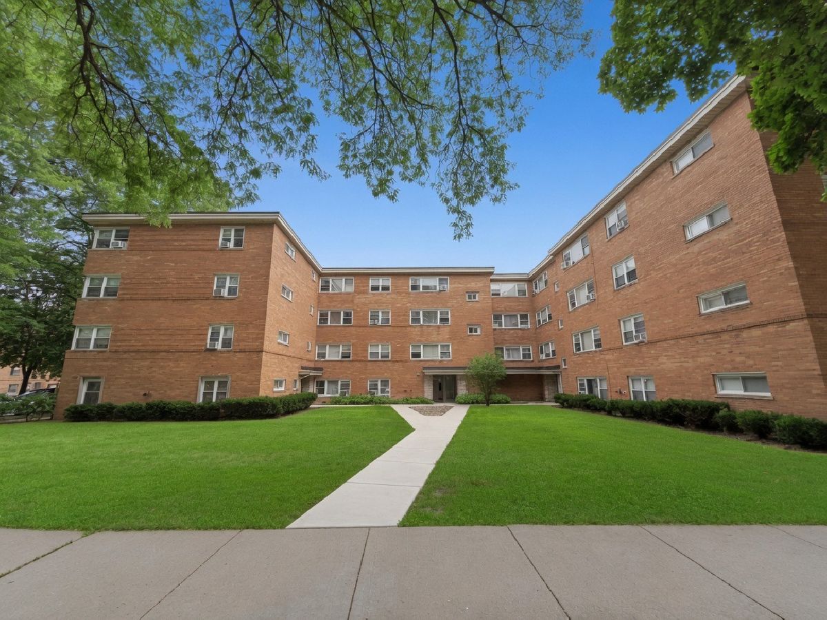  Rented Chicago Illinois, 2605 Fitch