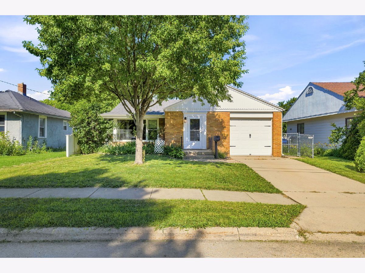  Sold Ottawa Illinois, 1043 State