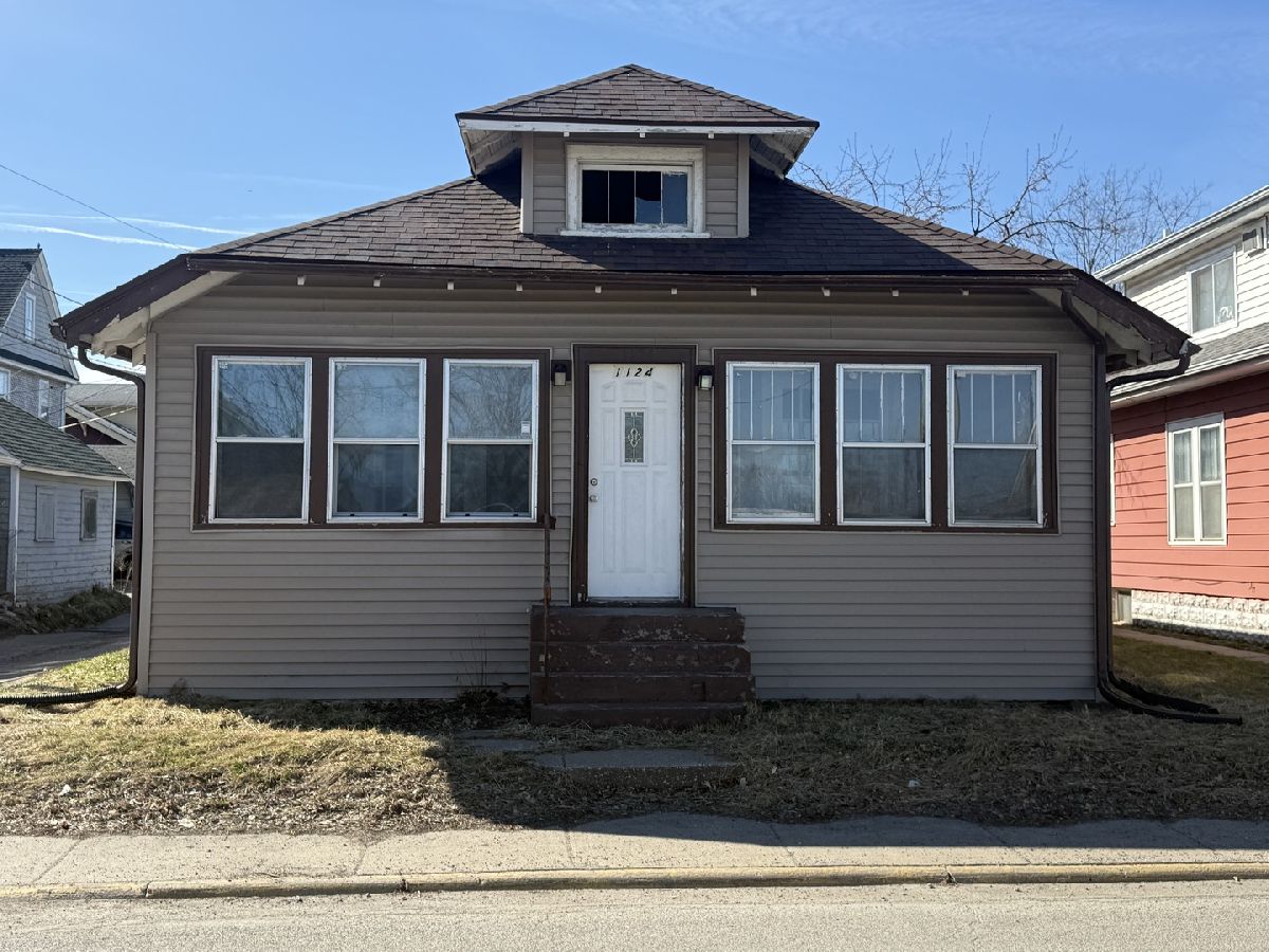 Homes For Sale Case Homestead Rock Island Illinois, 1124 18th Avenue