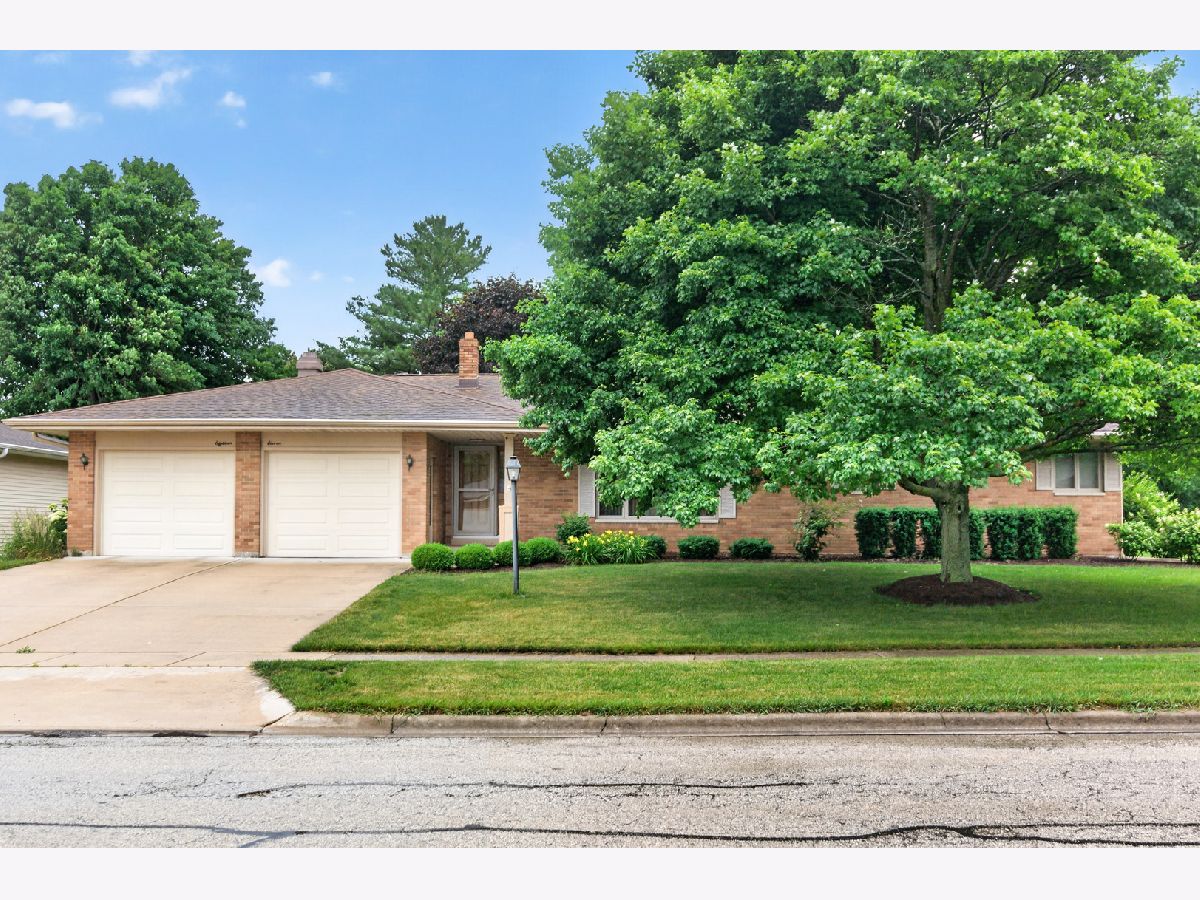  For Sale Sycamore Illinois, 1811 Park Avenue