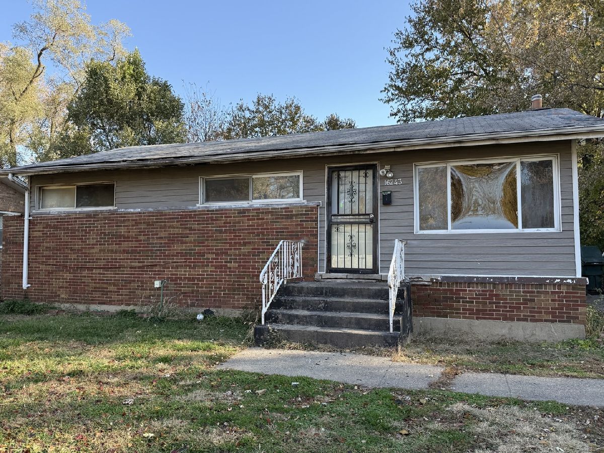  For Sale Markham Illinois, 16243 Sussex Avenue