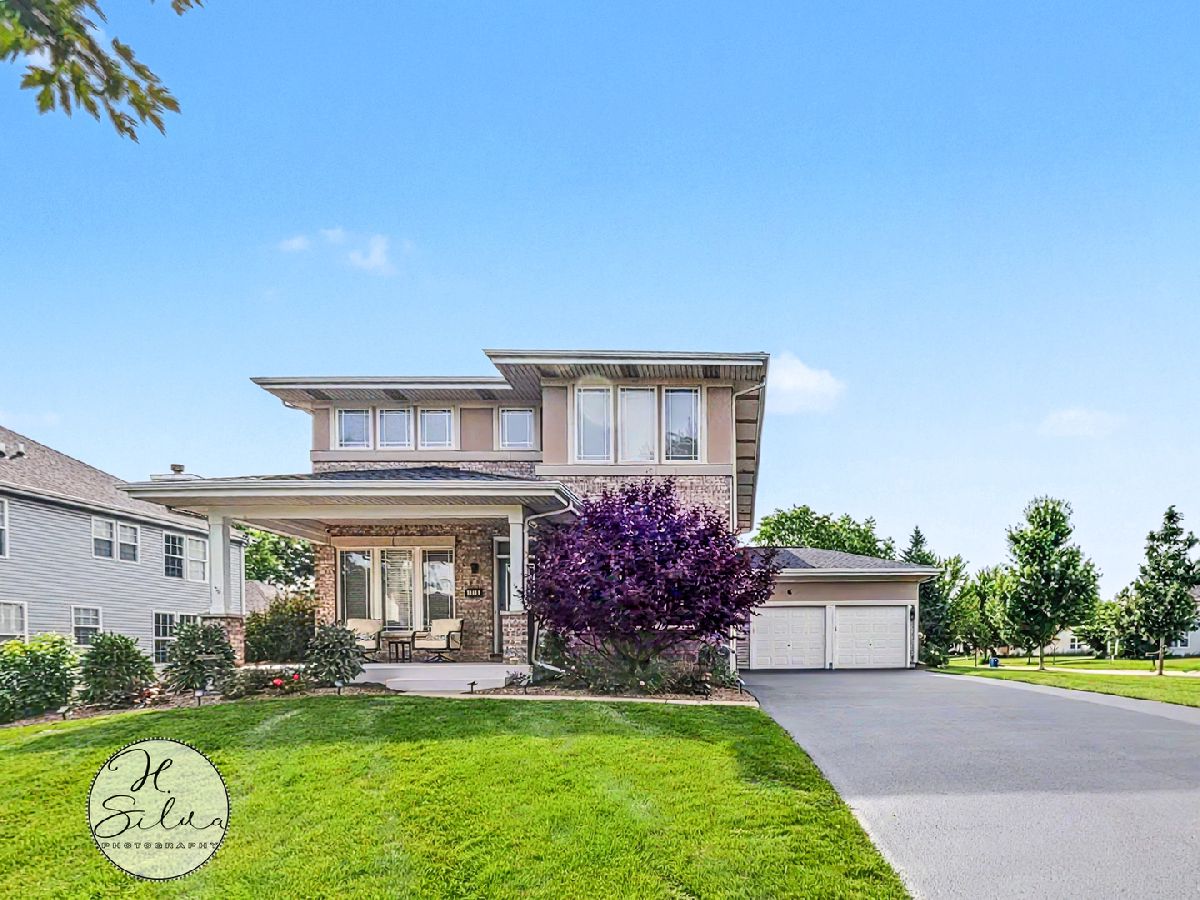  For Sale West Dundee Illinois, 1410 Grand Pointe Boulevard