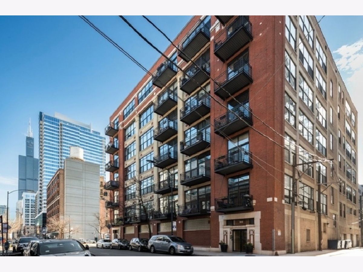 Condominiums Rented Olympia Lofts Chicago Illinois, 843 Adams