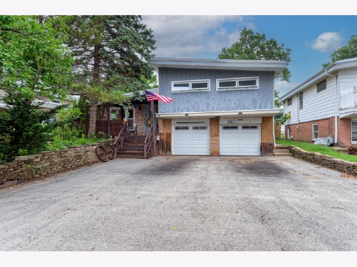  For Sale Willow Springs Illinois, 508 Charleton Street