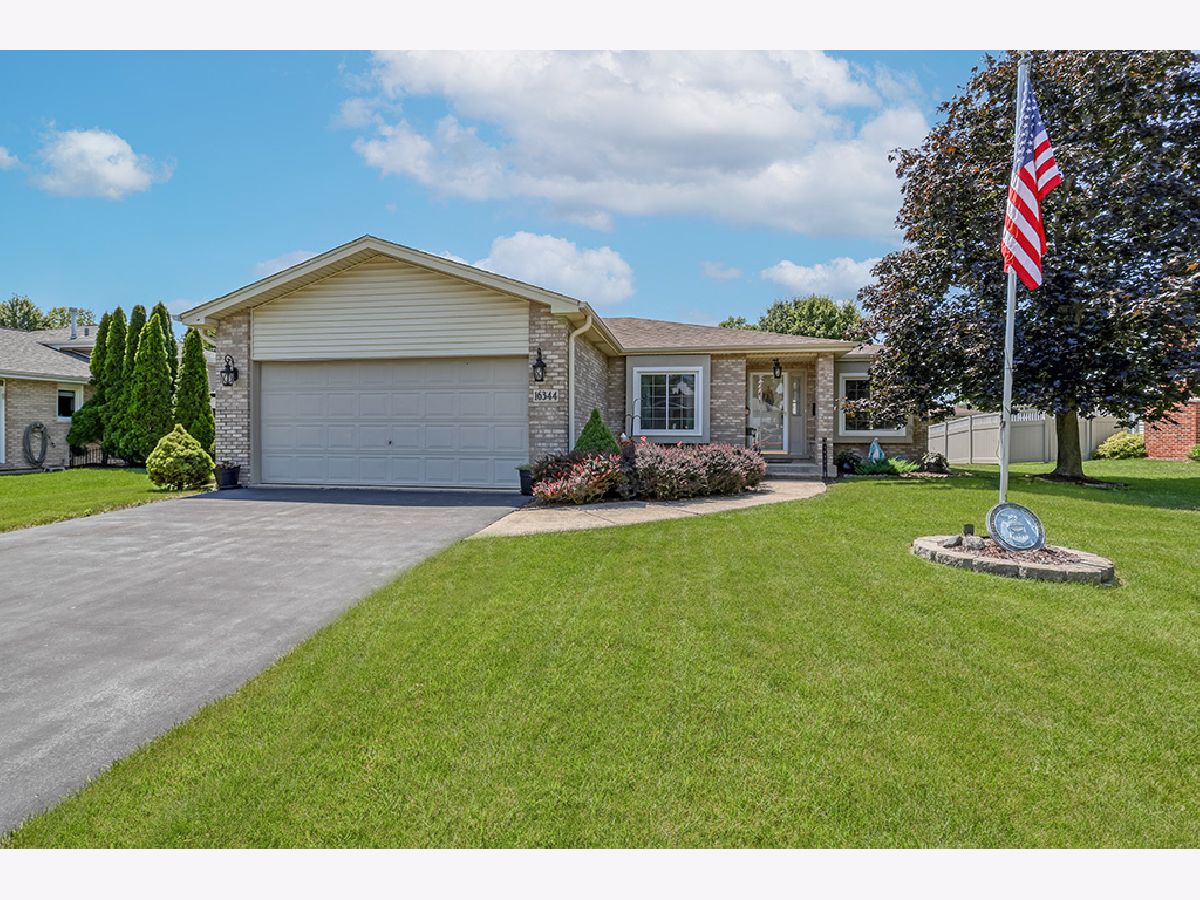  For Sale Lockport Illinois, 16344 Fieldstone Place