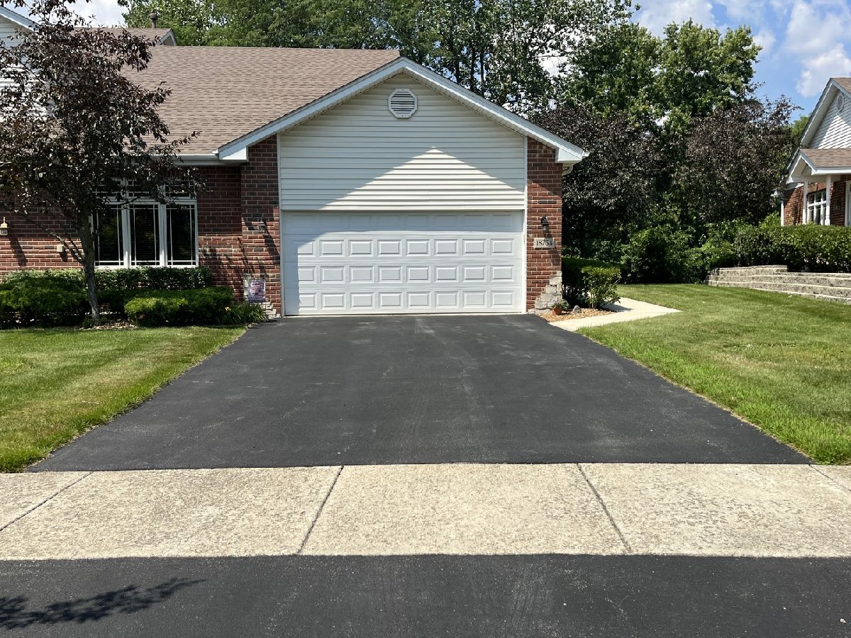 Townhomes & Homes For Sale Crystal Creek Mokena Illinois, 18754 Crystal Creek Drive