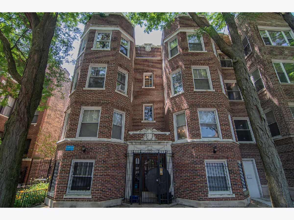  Rented Chicago Illinois, 7648 Greenview