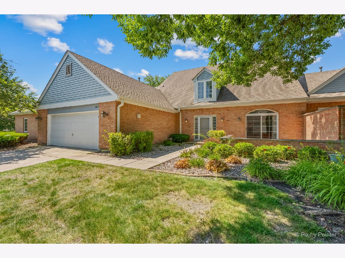 Townhomes For Sale Chesapeake Hills Mchenry Illinois, 5615 Chesapeake Drive