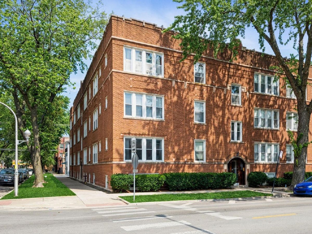  For Sale Chicago Illinois, 7209 Damen Avenue