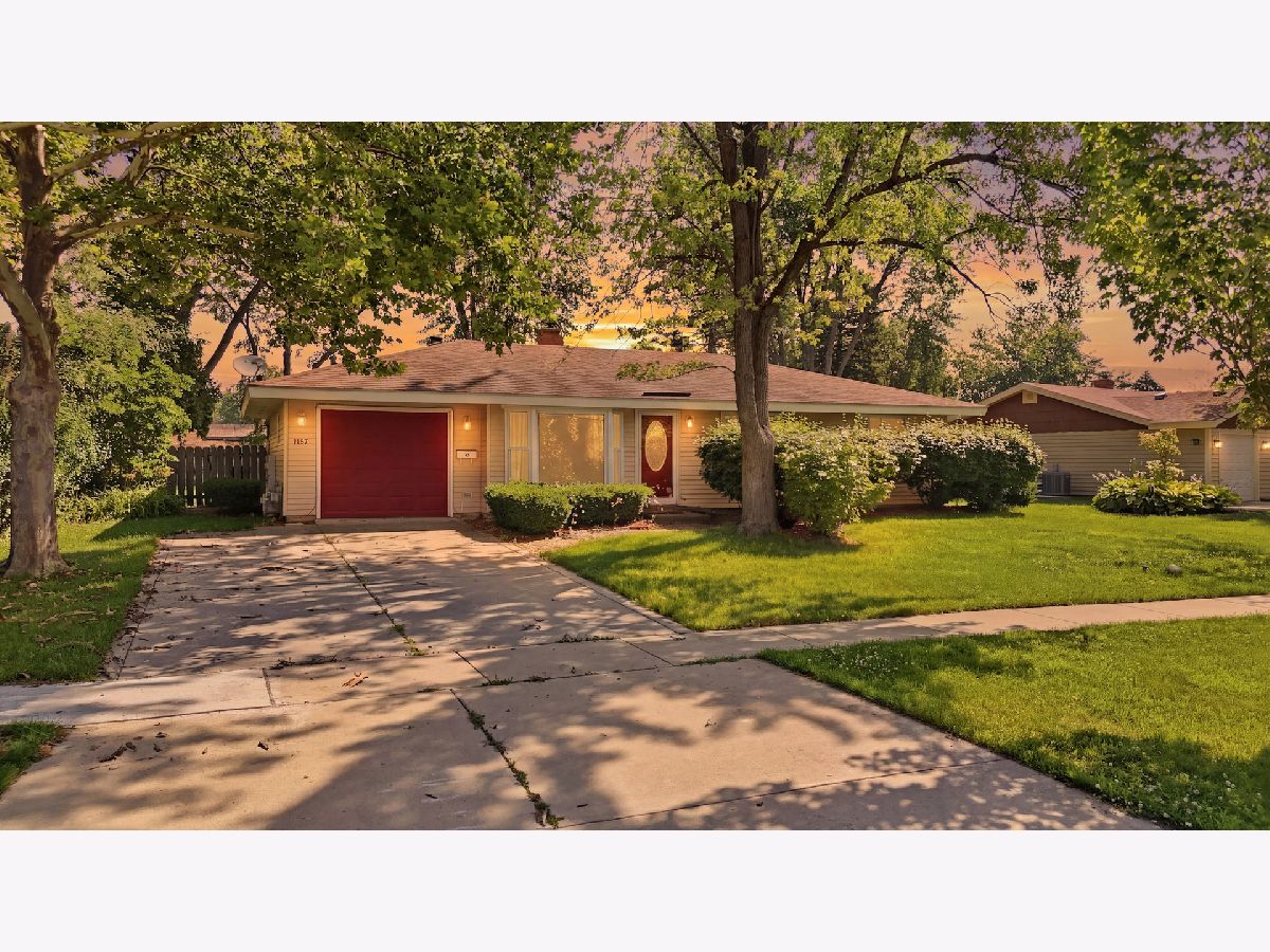 Homes & Condos & Townhomes For Rent Weathersfield Schaumburg Illinois, 1624 Weathersfield