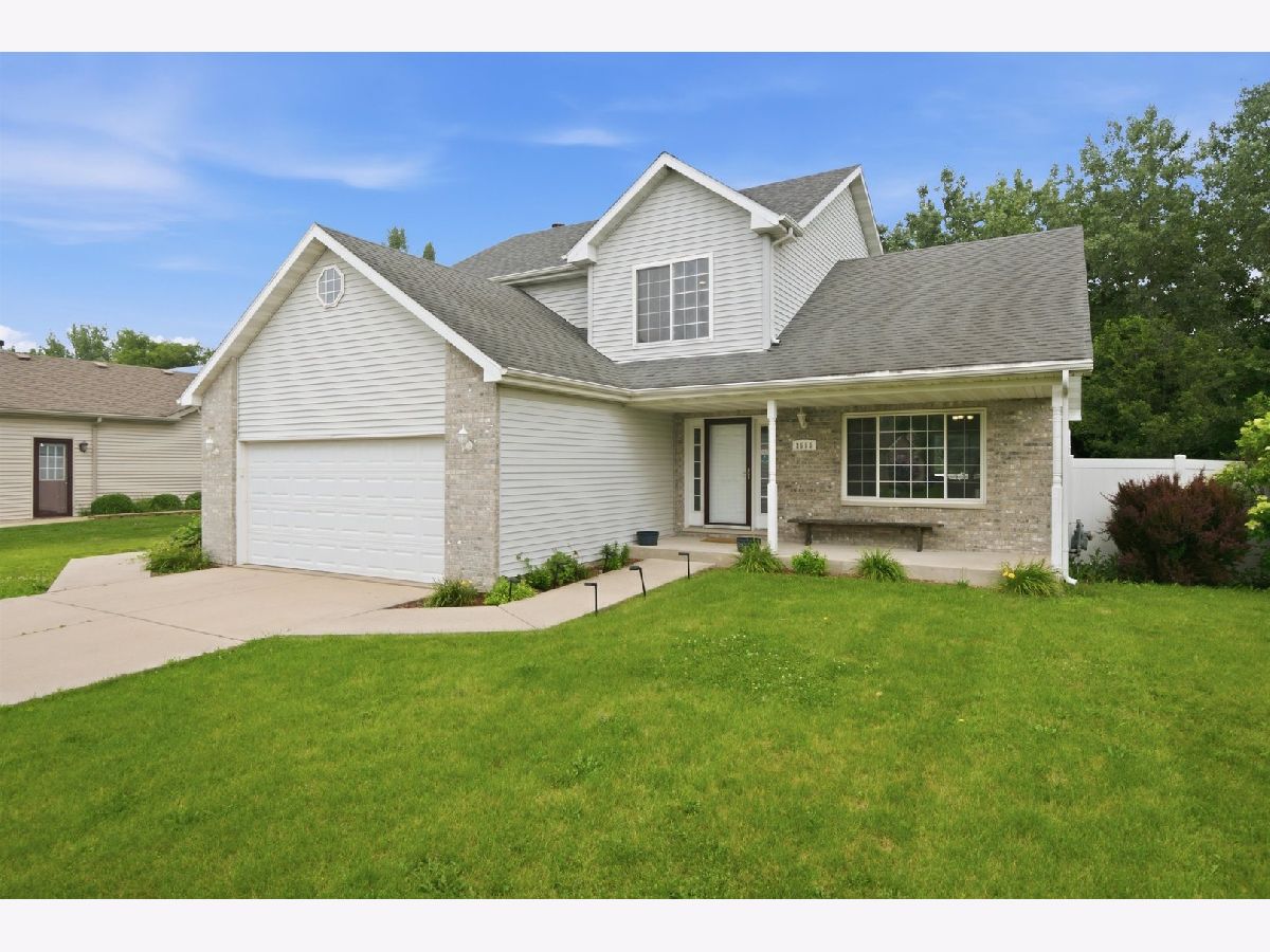  For Sale Morris Illinois, 2555 Cobblestone Court