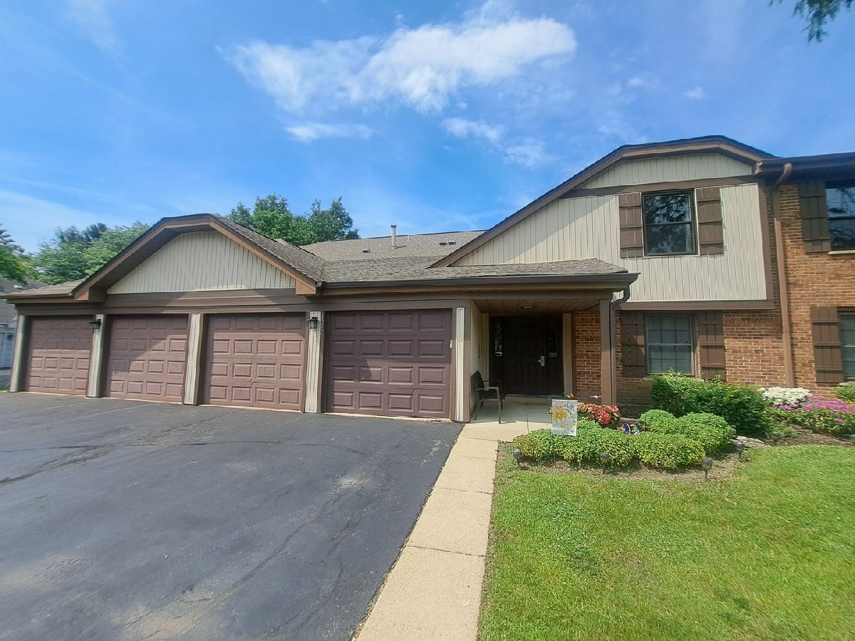  Sold Schaumburg Illinois, 1232 Plum Tree