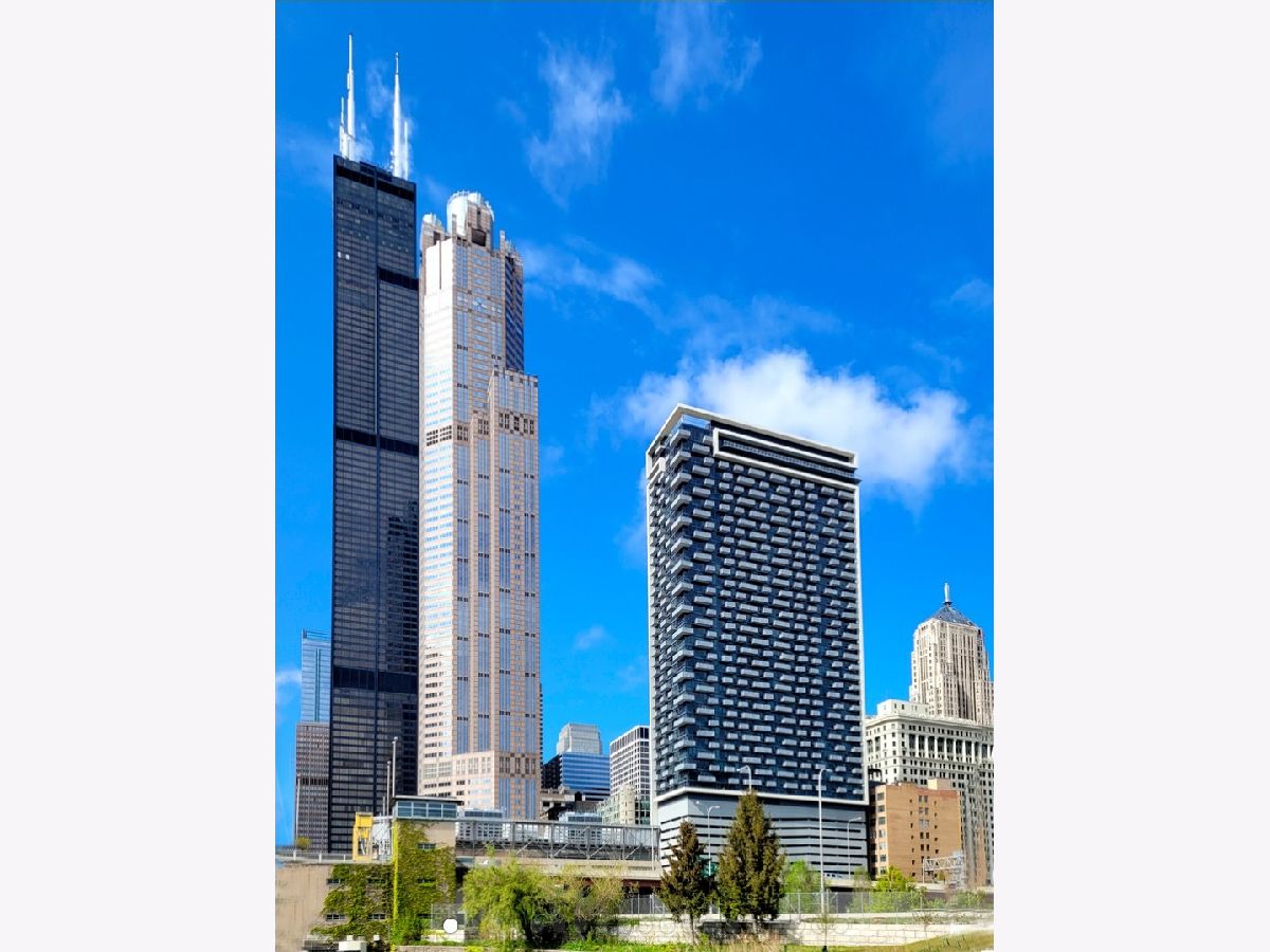  Rented Chicago Illinois, 235 Van Buren