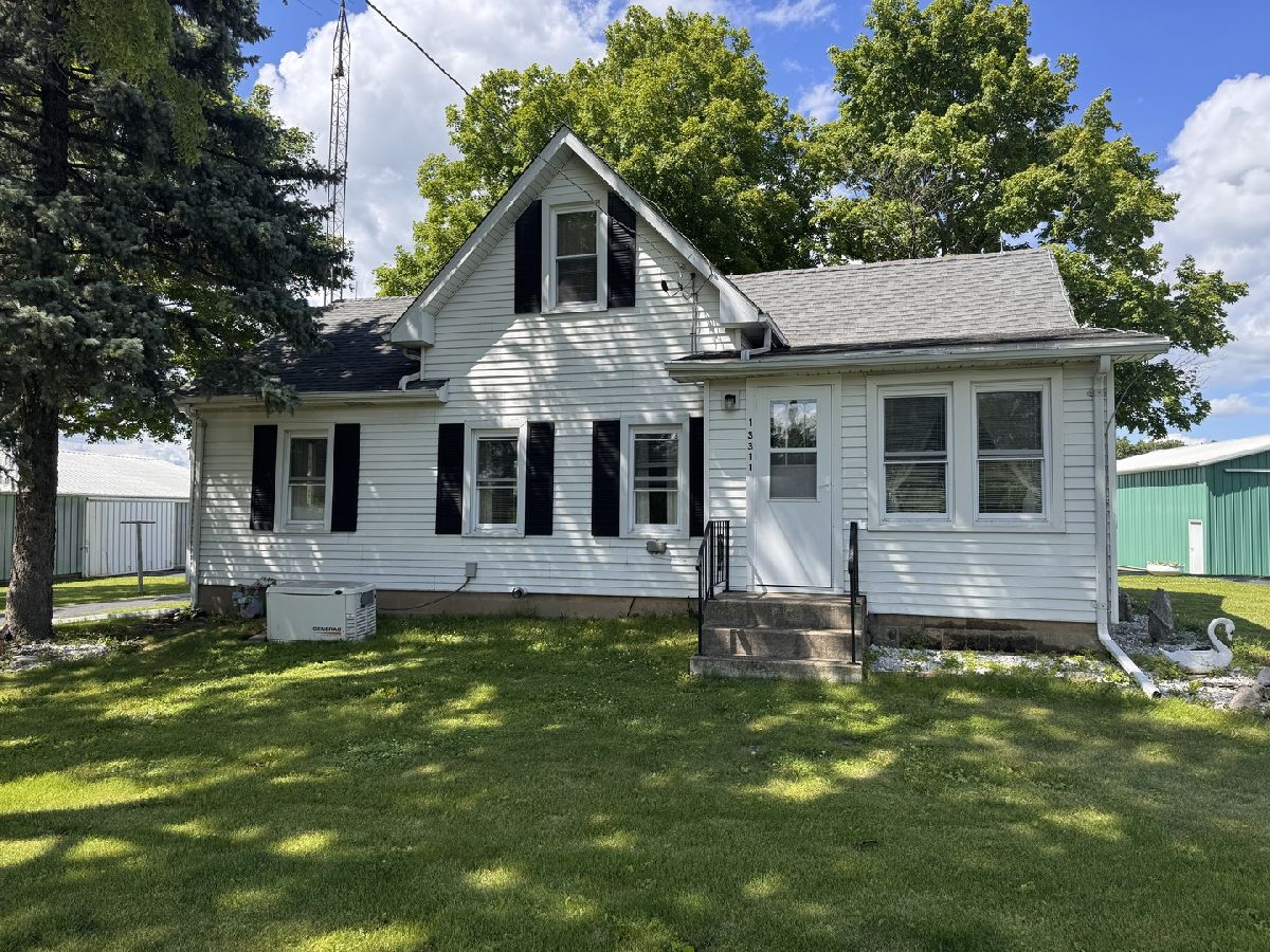  Rented Genoa Illinois, 13311 Baseline