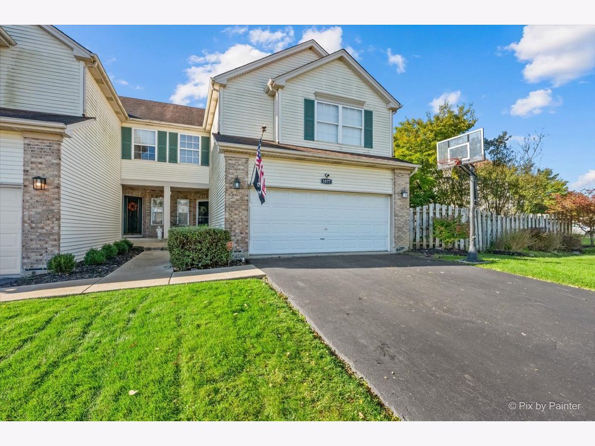 Townhomes For Sale Evergreen Ridge Lake In The Hills Illinois, 1077 Viewpoint Drive