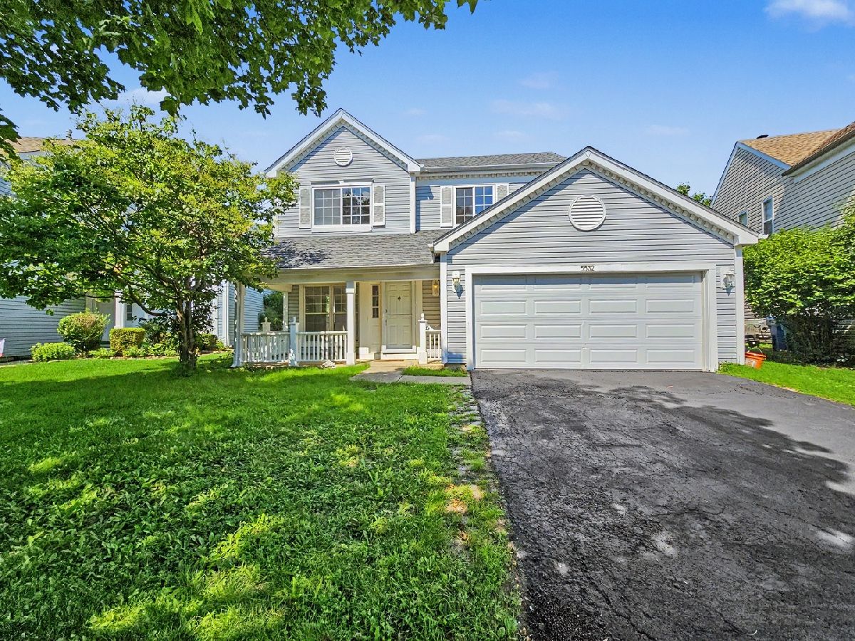  For Sale Lake In The Hills Illinois, 5532 Chantilly Circle