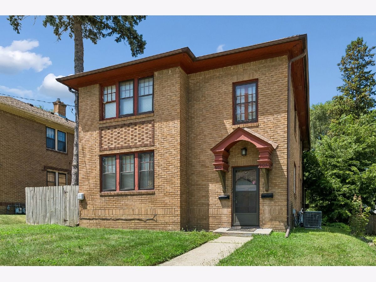  For Sale Rockford Illinois, 905 18th Street