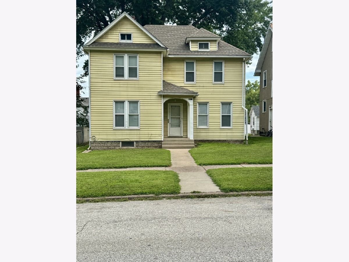  For Rent Moline Illinois, 2415 7th