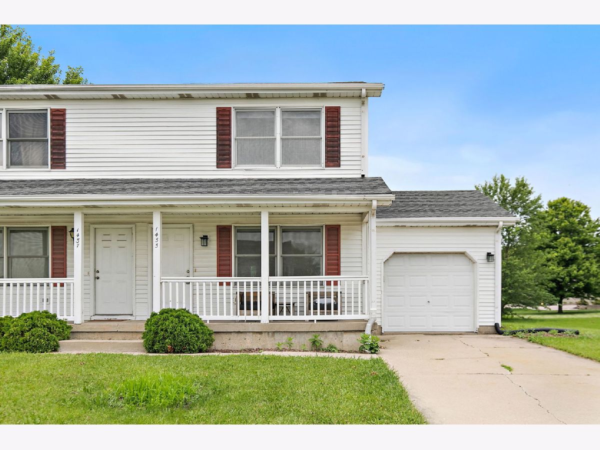  Rented Dekalb Illinois, 1435 Moluf
