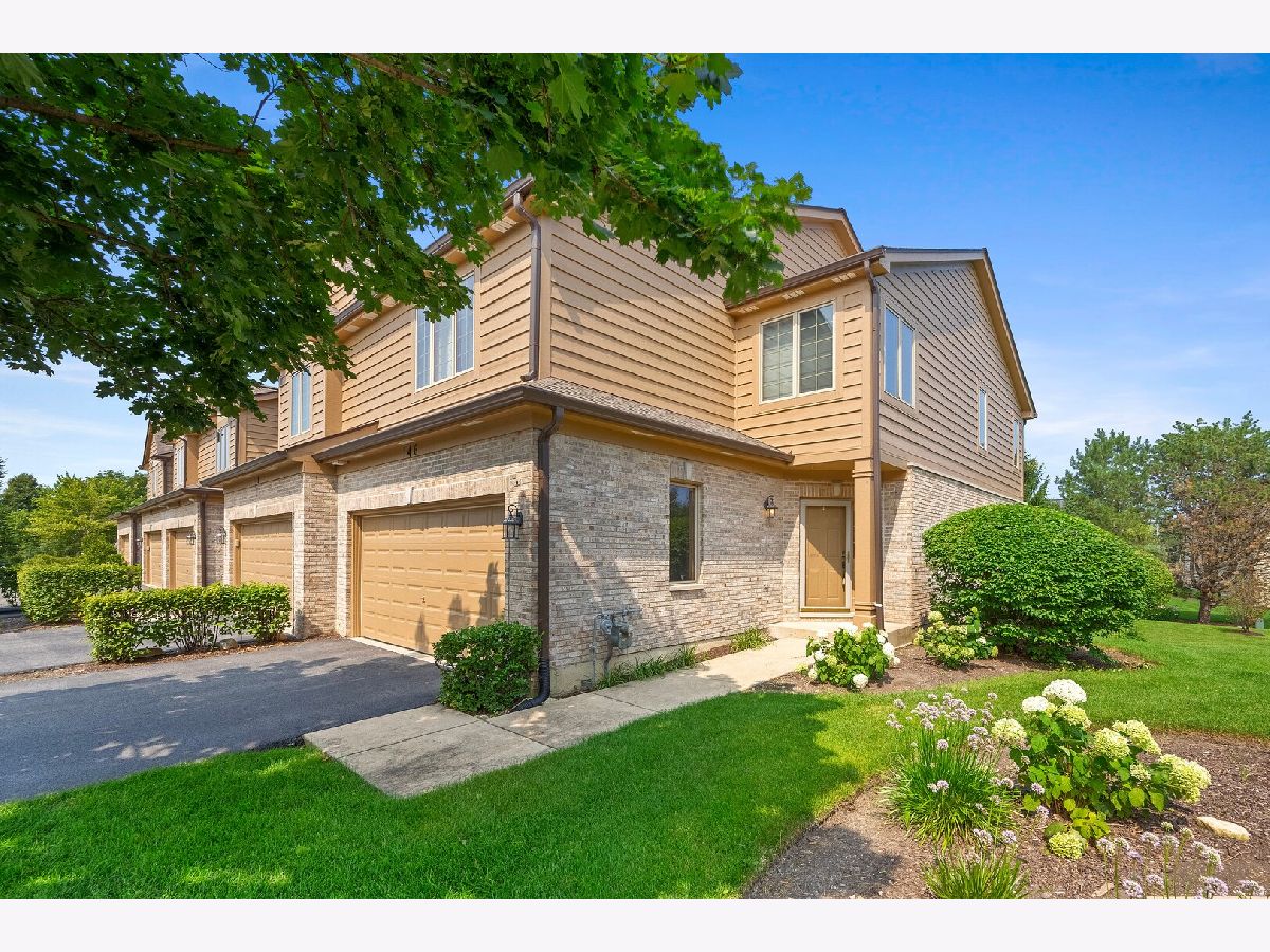  For Sale Willow Springs Illinois, 146 Santa Fe Lane