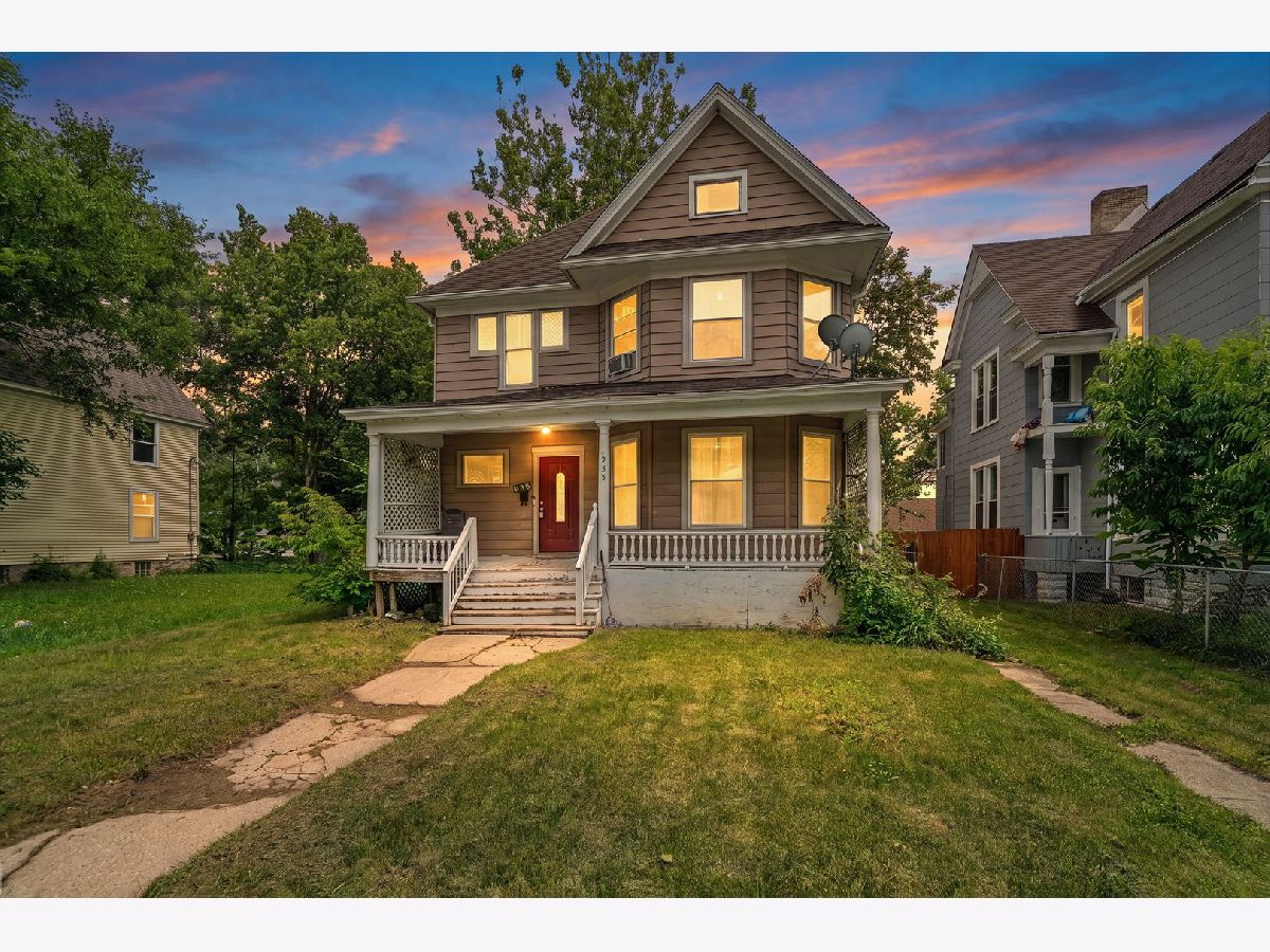  For Sale Rockford Illinois, 935 Court Street