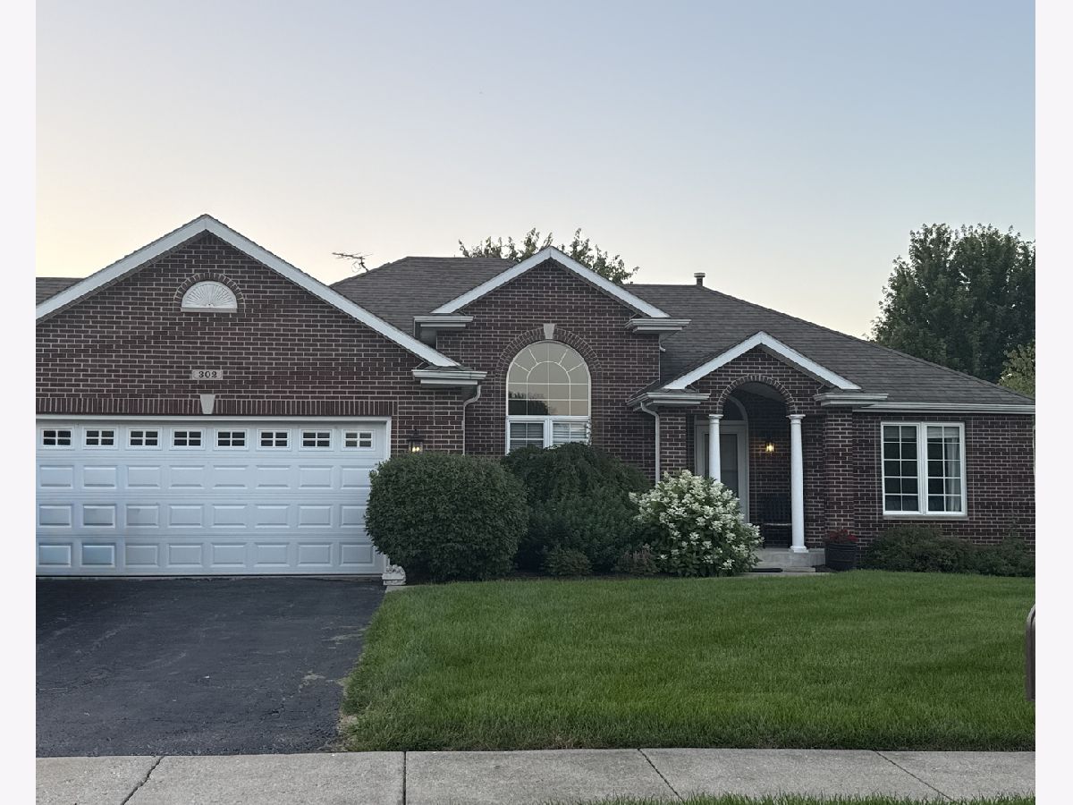  For Sale Poplar Grove Illinois, 302 Sherman