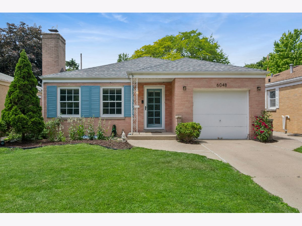 Homes & Condominiums For Sale Edgebrook Chicago Illinois, 6048 Landers Avenue