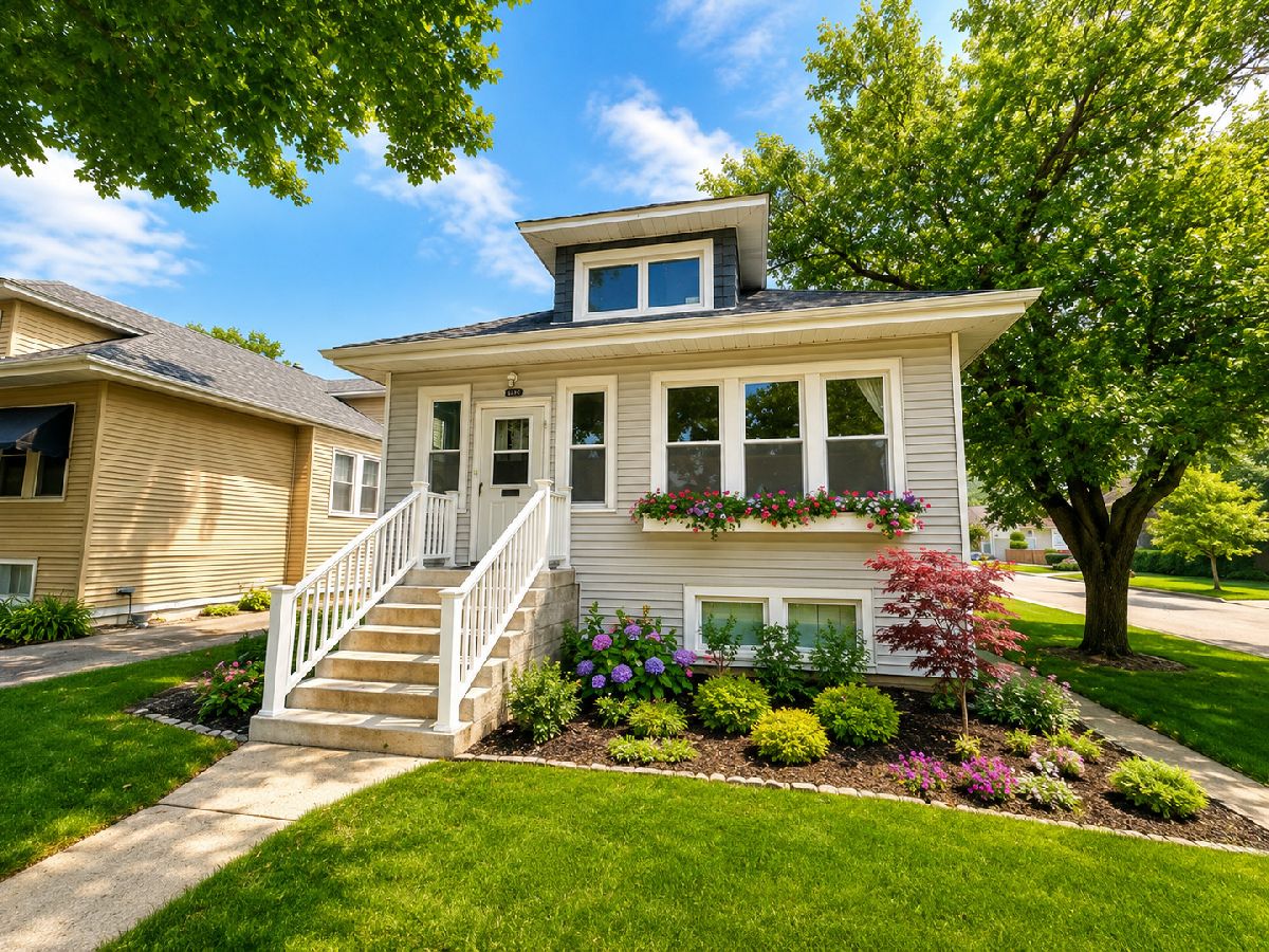  For Sale Brookfield Illinois, 3839 Grove Avenue