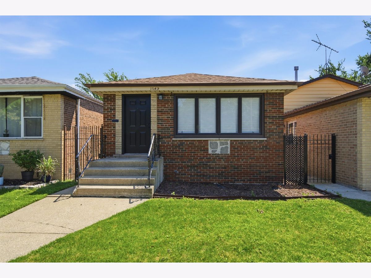  For Sale Chicago Illinois, 11149 Green Bay Avenue