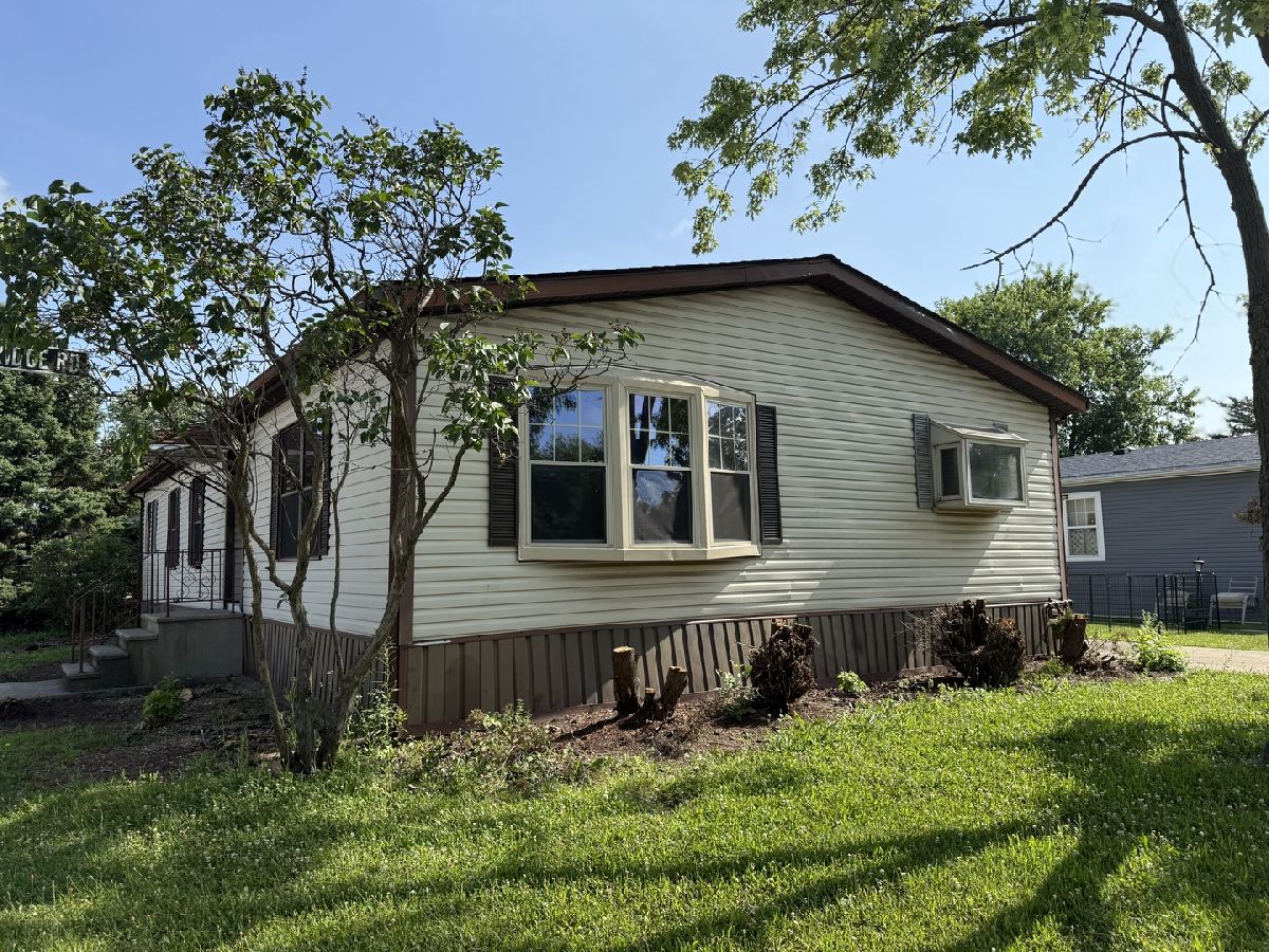  For Sale Matteson Illinois, 735 Thorntree Terrace