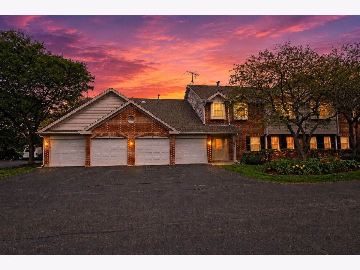 Condos & Townhomes For Sale Harvest Run Palatine Illinois, 1377 Evergreen Drive