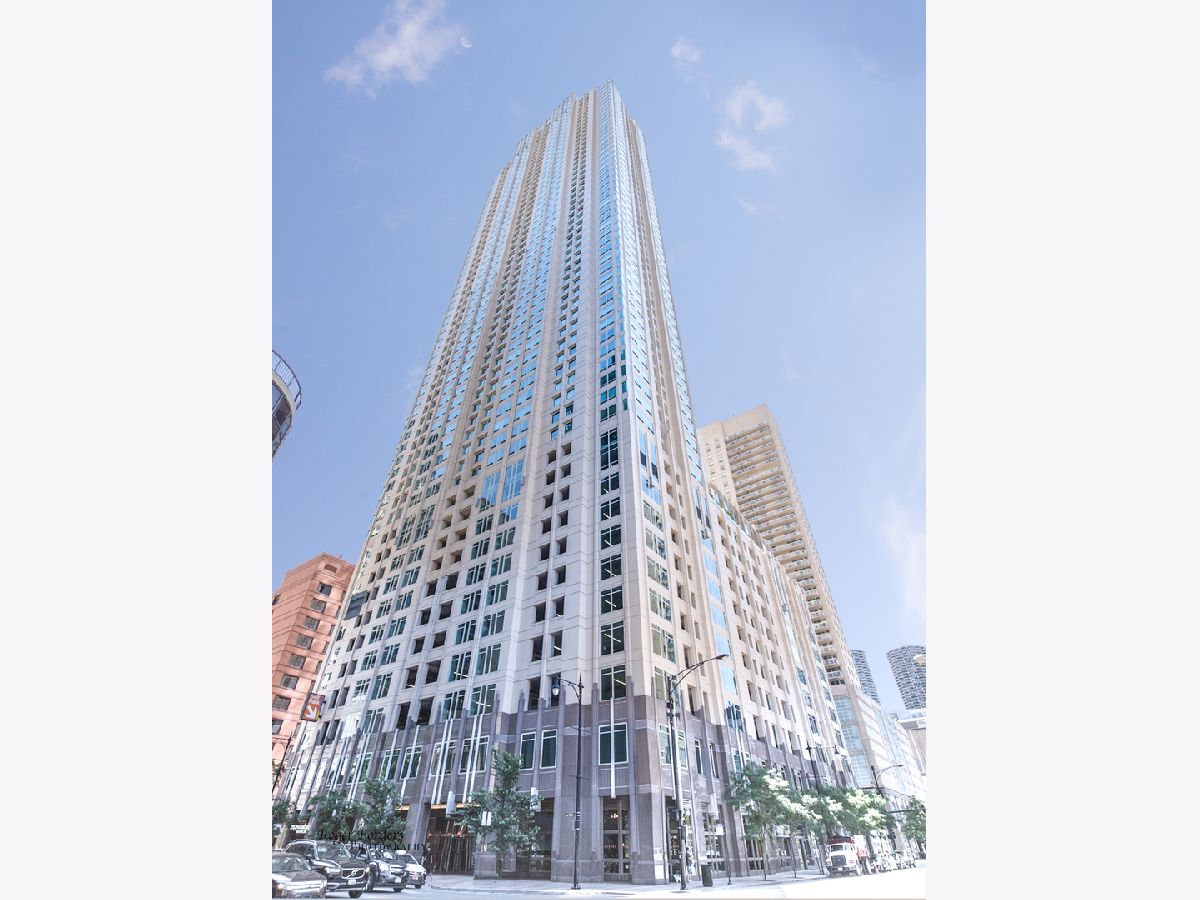  For Rent Chicago Illinois, 33 Ontario