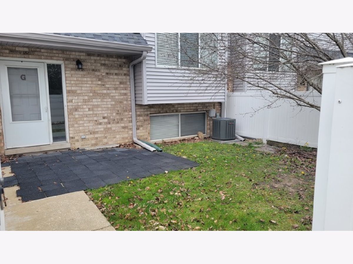 Townhomes & Condos For Rent Fox Chase Aurora Illinois, 441 Park Ridge